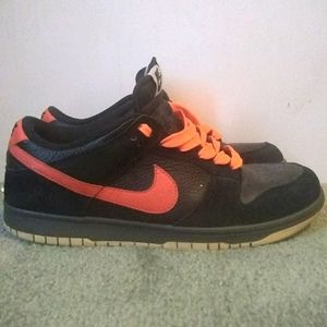 Nike SB Dunk Low